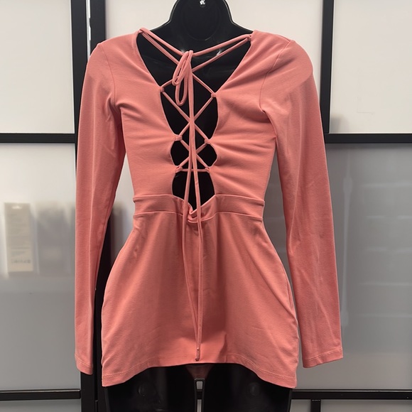 Woman’s Coral Tunic Top - Picture 2 of 3